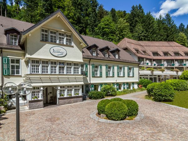2 Tage Für Feinschmecker: Gaumentraum im Schwarzwald in Sulz am Neckar OT Glatt, Baden-Württemberg inkl. Halbpension Unkategorisiert online kaufen 2 Tage Für Feinschmecker: Gaumentraum im Schwarzwald in Sulz am Neckar OT Glatt, Baden-Württemberg inkl. Halbpension Unkategorisiert online kaufen