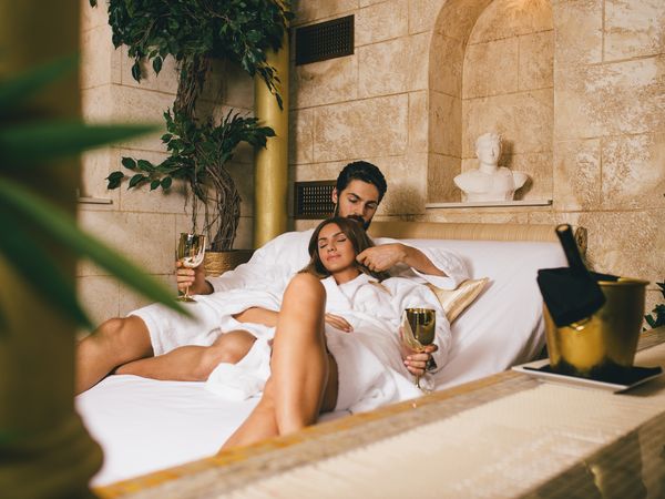 3 Tage Vino-Auszeit – Für Körper, Geist, Seele und Gaumen in Loßburg, Baden-Württemberg inkl. Halbpension Unkategorisiert online kaufen 3 Tage Vino-Auszeit – Für Körper, Geist, Seele und Gaumen in Loßburg, Baden-Württemberg inkl. Halbpension Unkategorisiert online kaufen