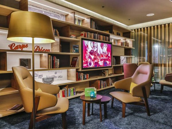 4 Tage Kurzurlaub mit Frühstück im Holiday Inn Villingen - Schwenningen in Villingen-Schwenningen, Baden-Württemberg inkl. Frühstück Unkategorisiert online kaufen 4 Tage Kurzurlaub mit Frühstück im Holiday Inn Villingen - Schwenningen in Villingen-Schwenningen, Baden-Württemberg inkl. Frühstück Unkategorisiert online kaufen