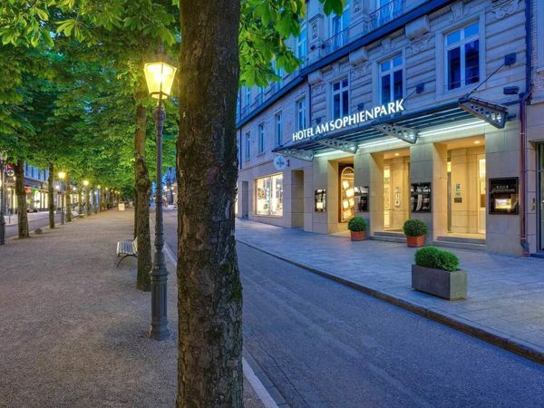 4 Tage Kurzurlaub mit Frühstück im Sophienpark, Am in Baden-Baden, Baden-Württemberg inkl. Frühstück