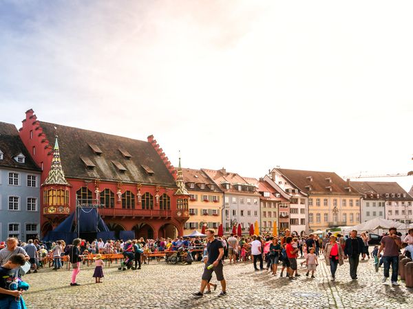5 Tage Urlaub mit Frühstück im Holiday Inn Villingen - Schwenningen in Villingen-Schwenningen, Baden-Württemberg inkl. Frühstück Unkategorisiert online kaufen 5 Tage Urlaub mit Frühstück im Holiday Inn Villingen - Schwenningen in Villingen-Schwenningen, Baden-Württemberg inkl. Frühstück Unkategorisiert online kaufen