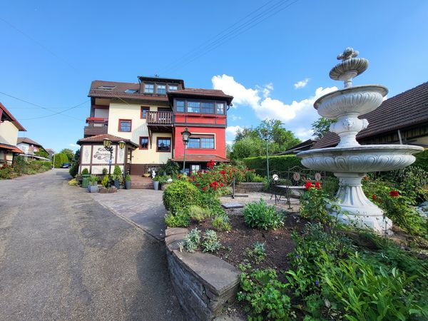 6 Tage Familienzeit mit Ihrem Haustier im Schwarzwald in Bad Herrenalb, Baden-Württemberg inkl. Frühstück Unkategorisiert online kaufen 6 Tage Familienzeit mit Ihrem Haustier im Schwarzwald in Bad Herrenalb, Baden-Württemberg inkl. Frühstück Unkategorisiert online kaufen