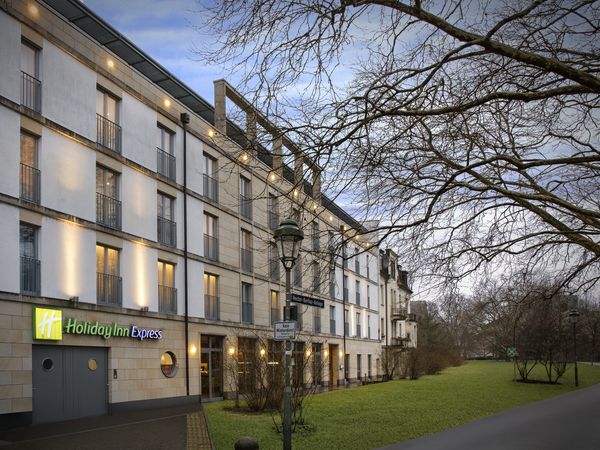 Baden-Baden: 3 Tage zwischen Schwarzwald und Elsass, Baden-Württemberg inkl. Frühstück Unkategorisiert online kaufen Baden-Baden: 3 Tage zwischen Schwarzwald und Elsass, Baden-Württemberg inkl. Frühstück Unkategorisiert online kaufen
