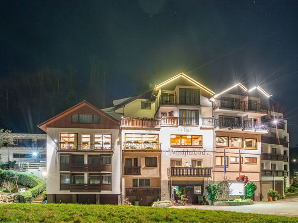 Prosit Neujahr! - 6 Tage Silvesterzauber in Oberkirch, Baden-Württemberg inkl. Halbpension Unkategorisiert online kaufen Prosit Neujahr! - 6 Tage Silvesterzauber in Oberkirch, Baden-Württemberg inkl. Halbpension Unkategorisiert online kaufen