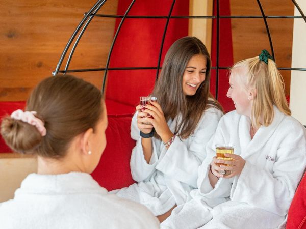 Zeit für Freundinnen im Schwarzwald - 4 Tage in Baden-Baden, Baden-Württemberg inkl. Halbpension Unkategorisiert online kaufen Zeit für Freundinnen im Schwarzwald - 4 Tage in Baden-Baden, Baden-Württemberg inkl. Halbpension Unkategorisiert online kaufen